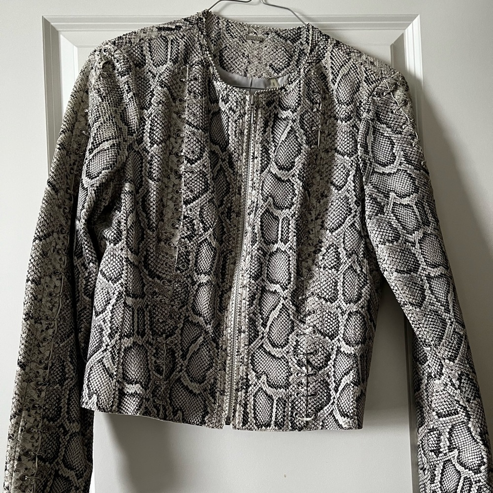 NEVER WORN WITH TAGS SNAKE SKIN ELIE TAHARI JACKET